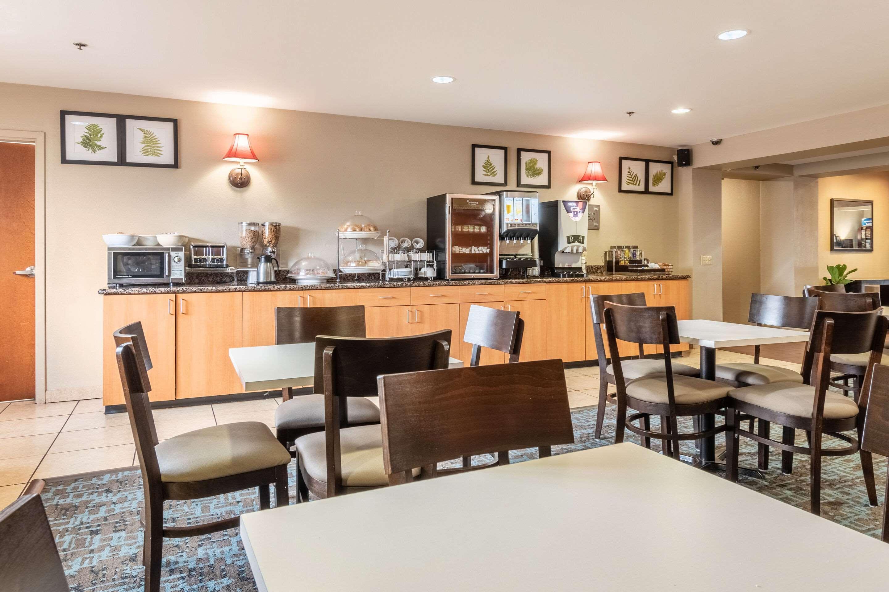 Sleep Inn & Suites Ronks Bagian luar foto