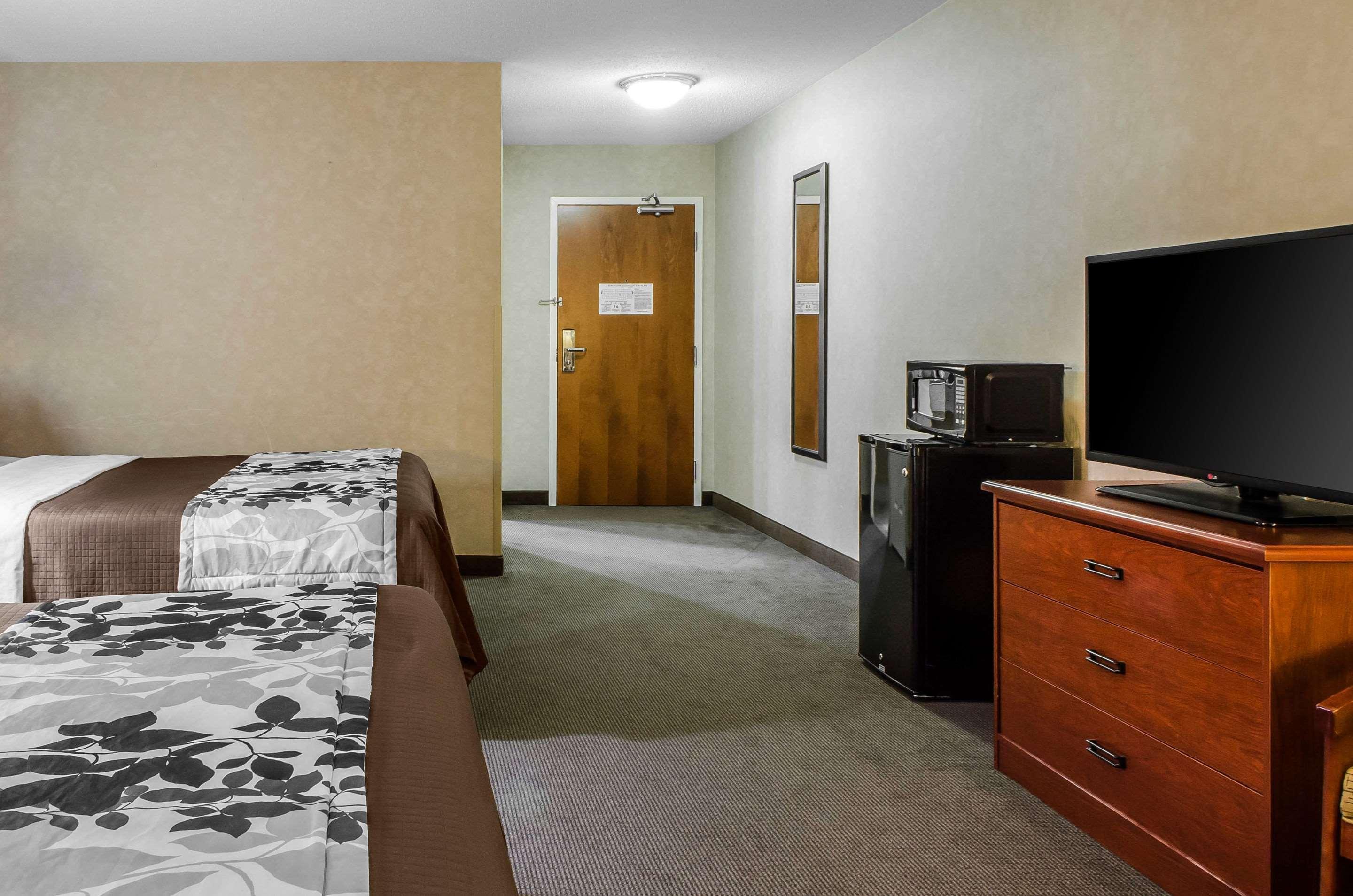 Sleep Inn & Suites Ronks Bagian luar foto