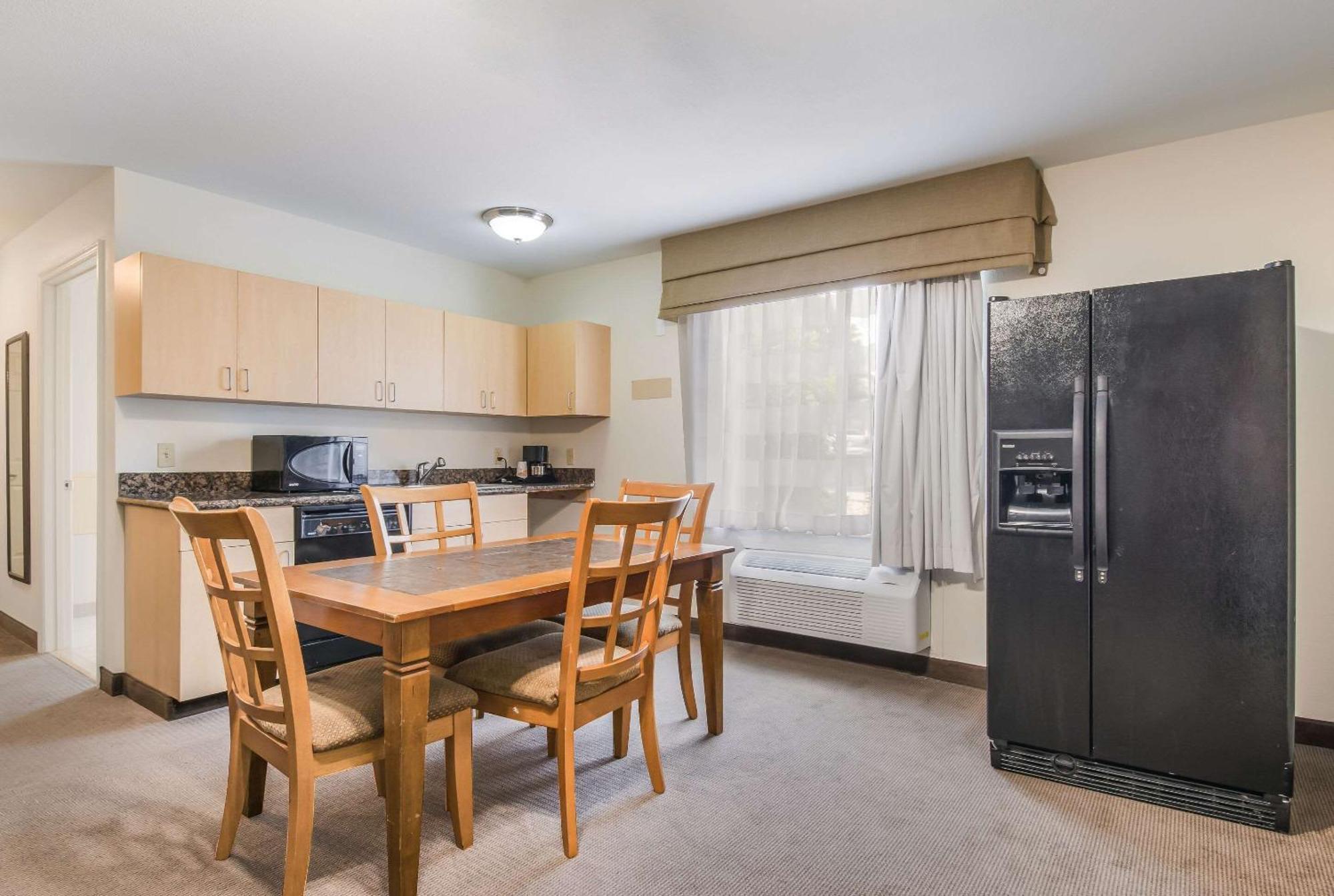 Sleep Inn & Suites Ronks Bagian luar foto