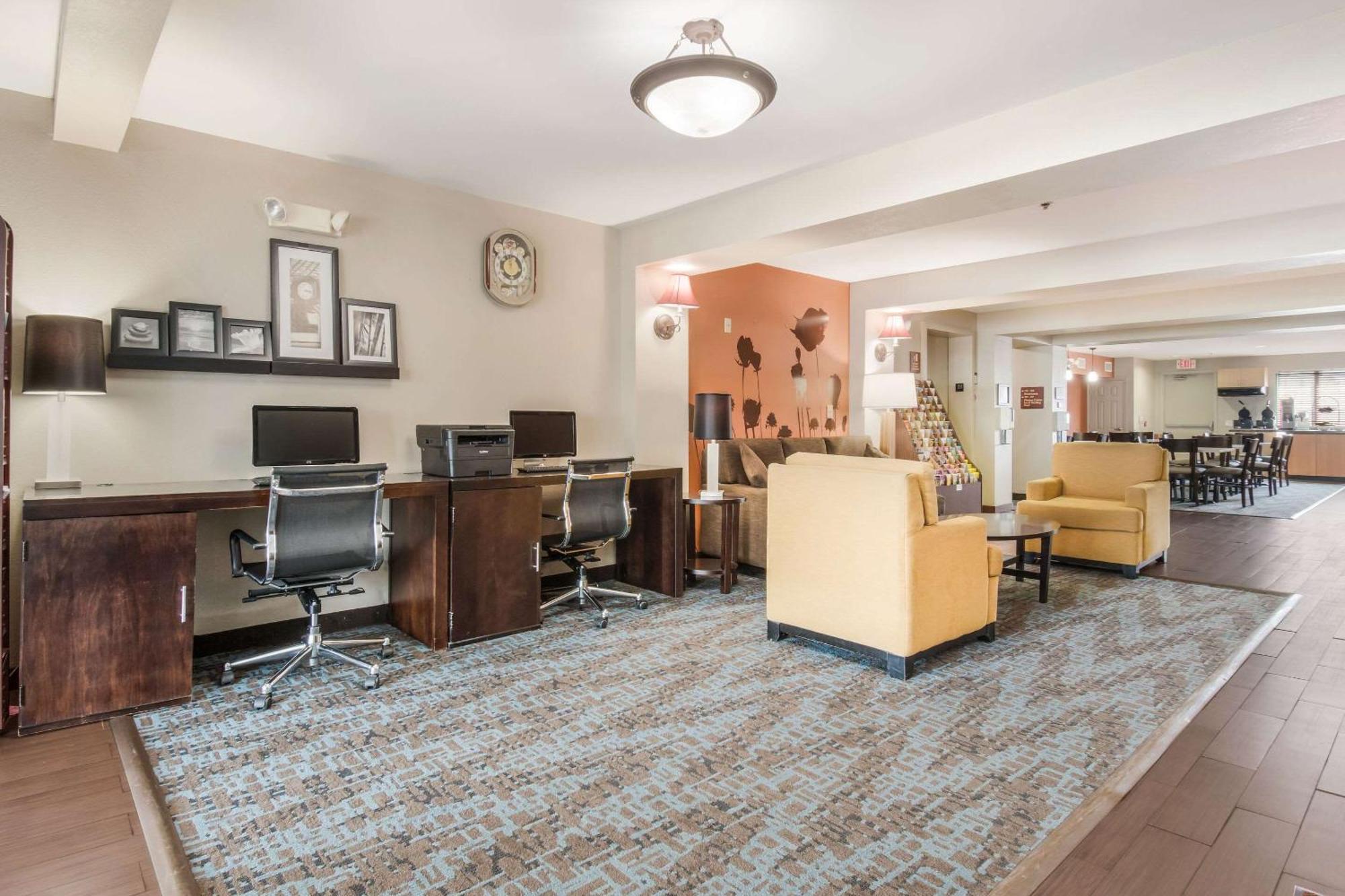 Sleep Inn & Suites Ronks Bagian luar foto